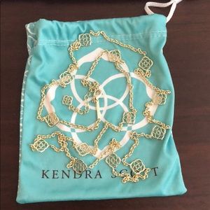 Kendra Scott necklace